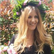 Insegnante di scienze umane e sociali specializzata sul sostegno didattico offre lezioni private di materie umanistiche e lingue straniere (inglese, spagnolo e francese) a Reggio Emilia e provincia